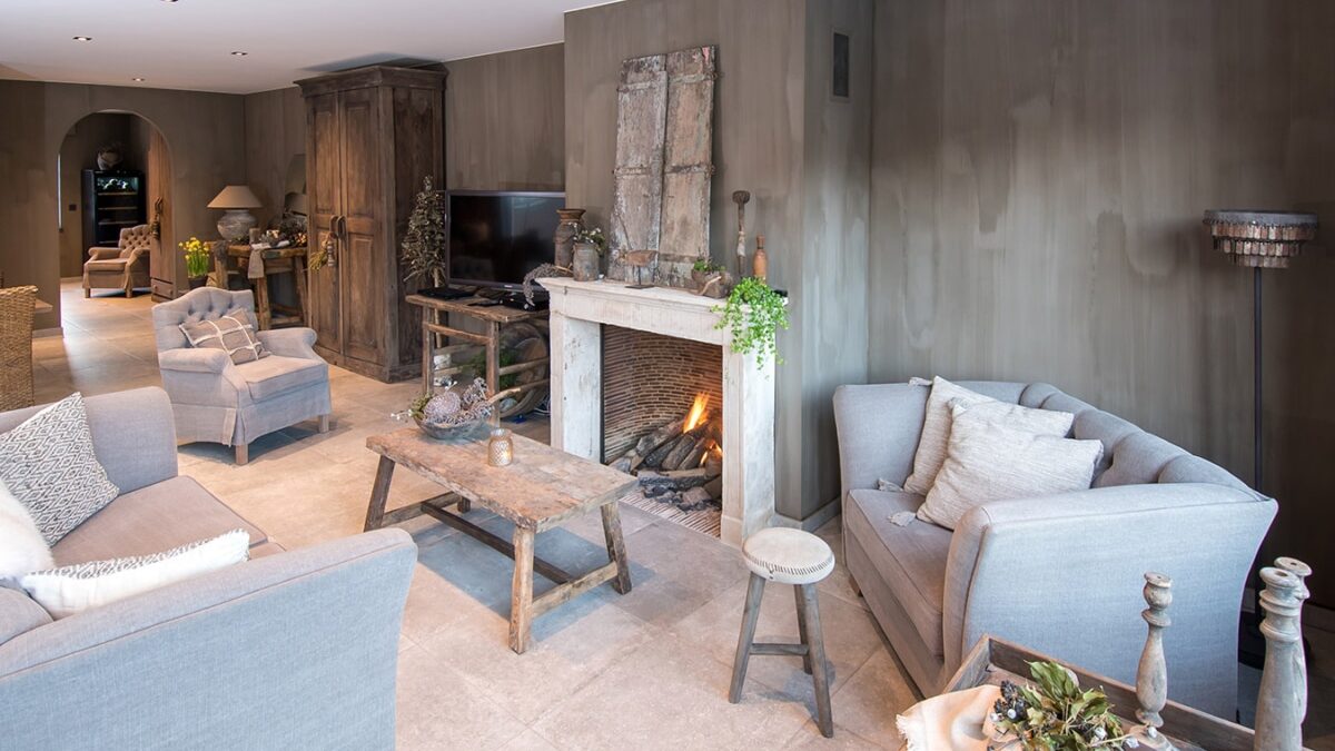 Wonen Landelijke Stijl Magazine - project In't Wit en In't Kleur - kalkverf