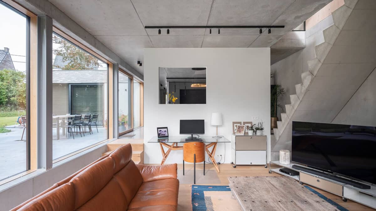 Industriële parel in een groene omgeving - project van In't Wit en In't Kleur samen met Martens Van Caimere Architecten